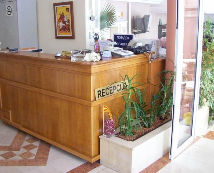 Vip Hotel Skopje - New Management 外观 照片