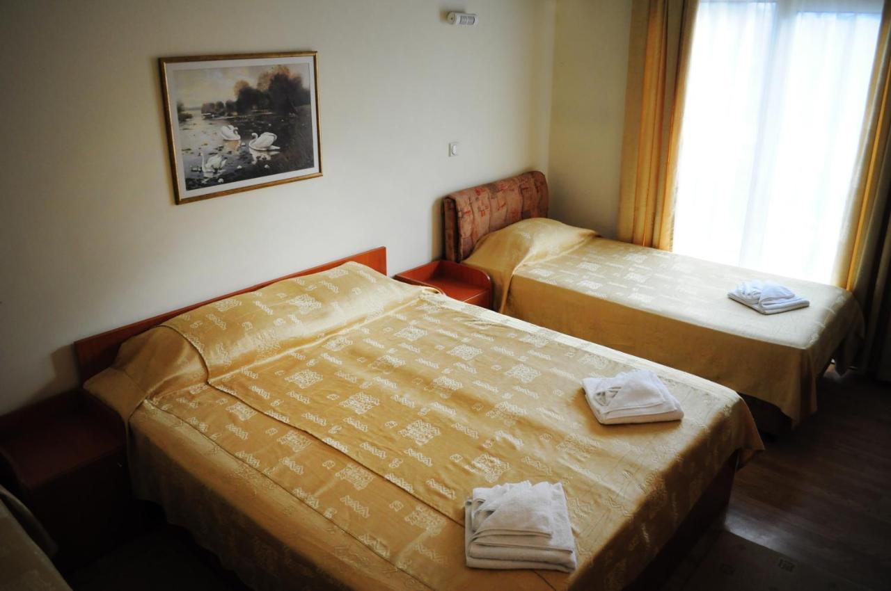 Vip Hotel Skopje - New Management 外观 照片