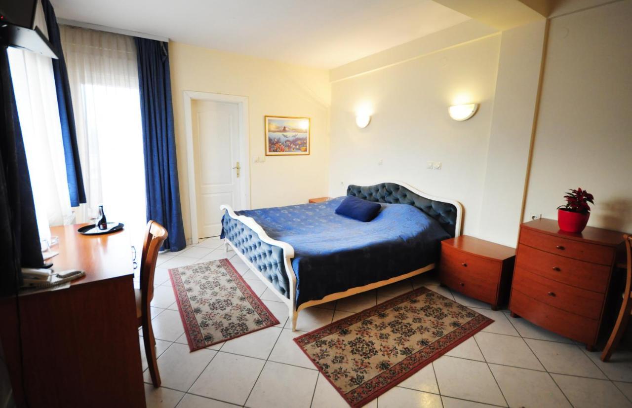 Vip Hotel Skopje - New Management 外观 照片