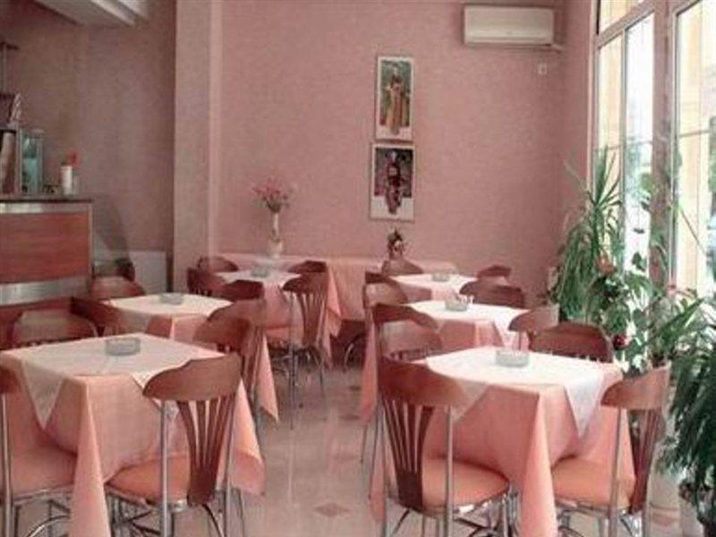 Vip Hotel Skopje - New Management 外观 照片