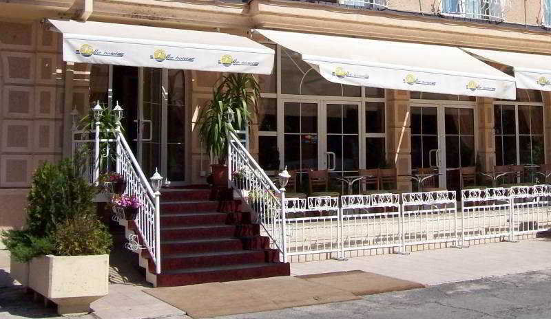 Vip Hotel Skopje - New Management 外观 照片