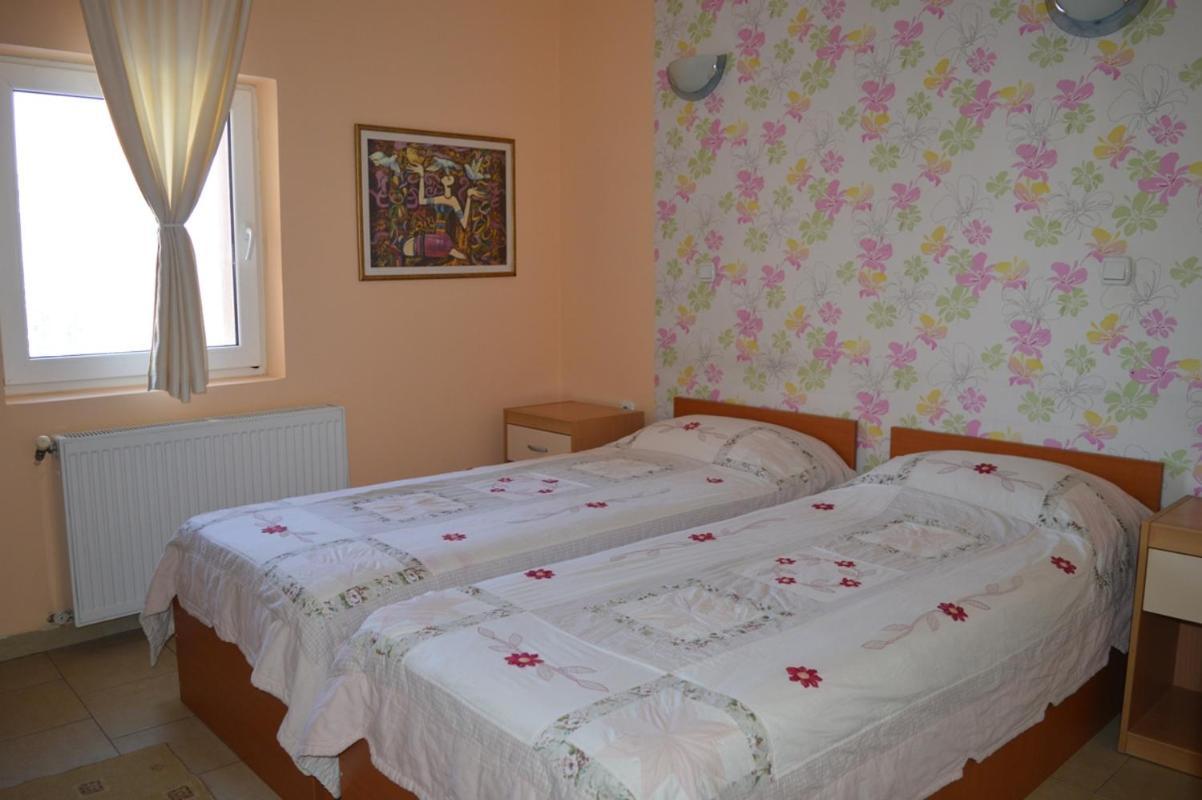 Vip Hotel Skopje - New Management 外观 照片
